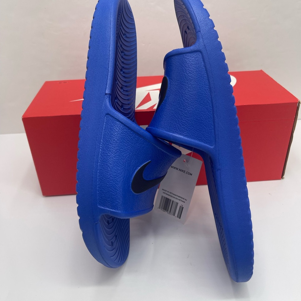 Nike Men’s Royal Blue Slide Sandals KAWA SHOWER
832528 403
GAME ROYAL/BLACK - Picture 9 of 15